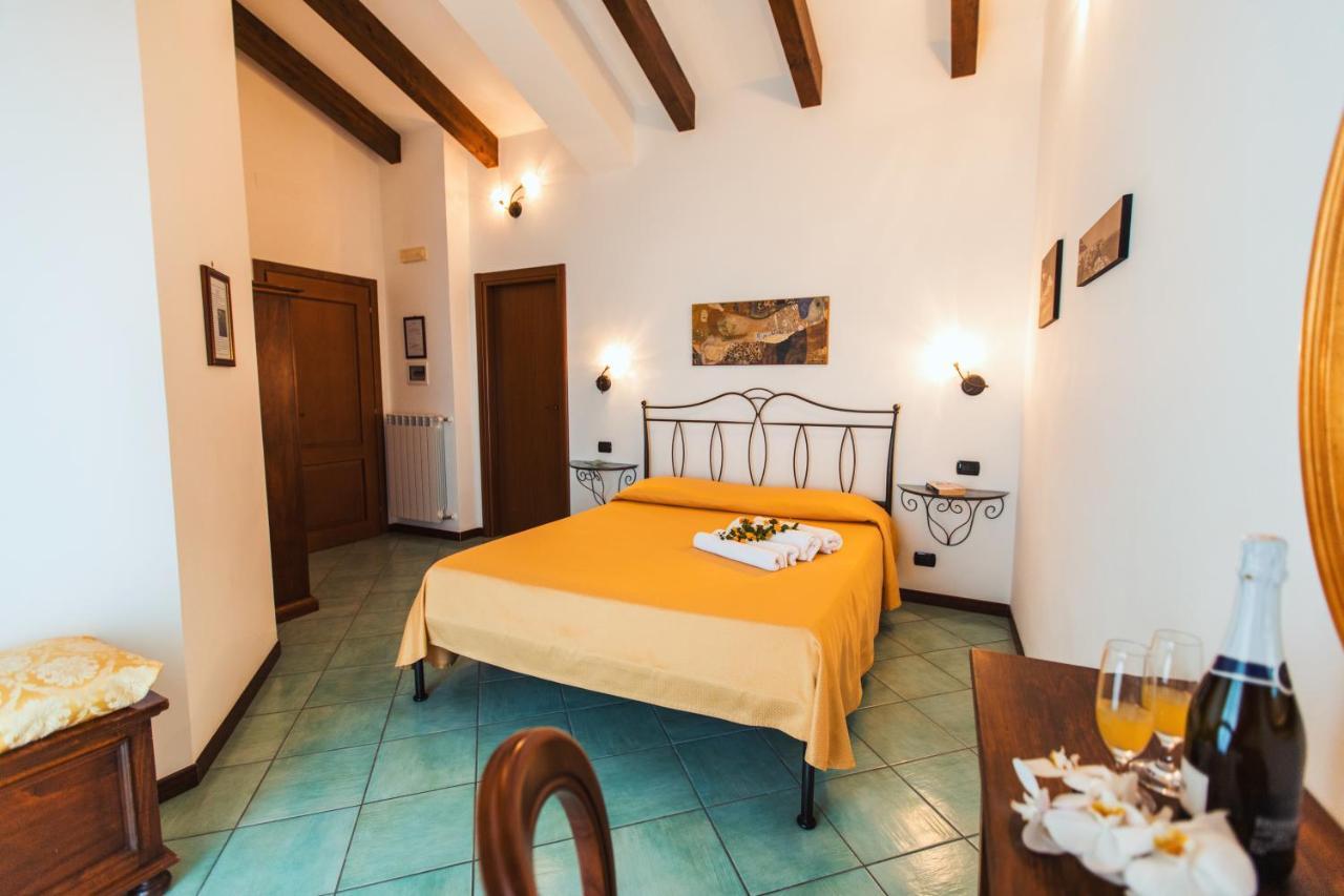 Roccia Fiorita Hotel Furore Kültér fotó